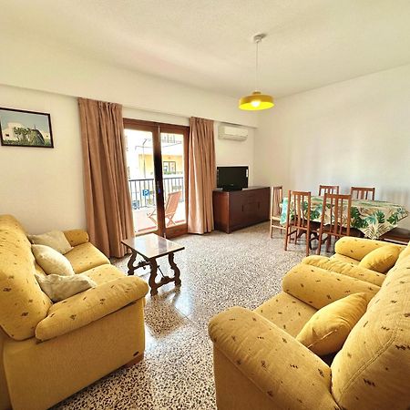 Hostal Y Apartamentos Santa Eulalia 산타 에우랄리아 데 리오 외부 사진