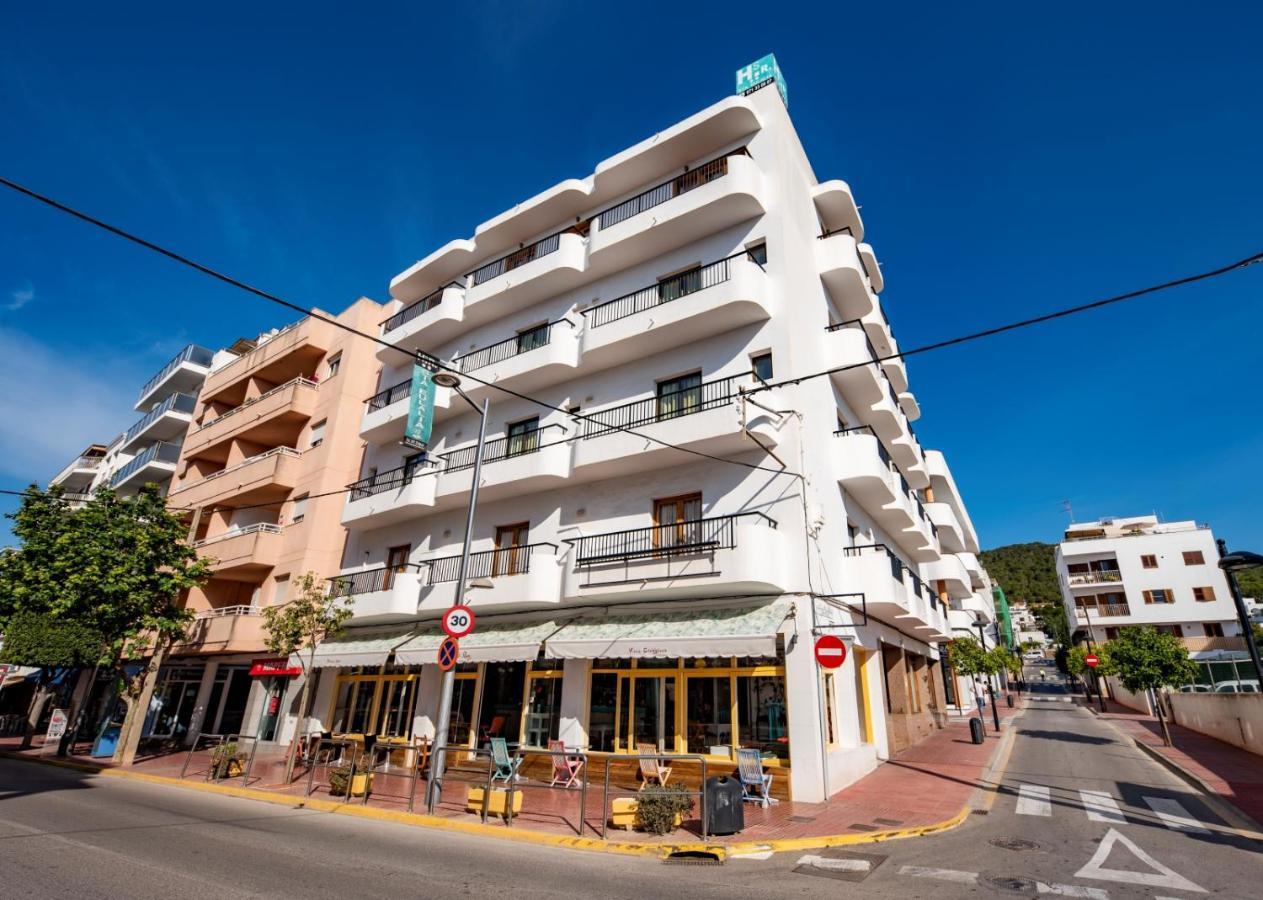 Hostal Y Apartamentos Santa Eulalia 산타 에우랄리아 데 리오 외부 사진