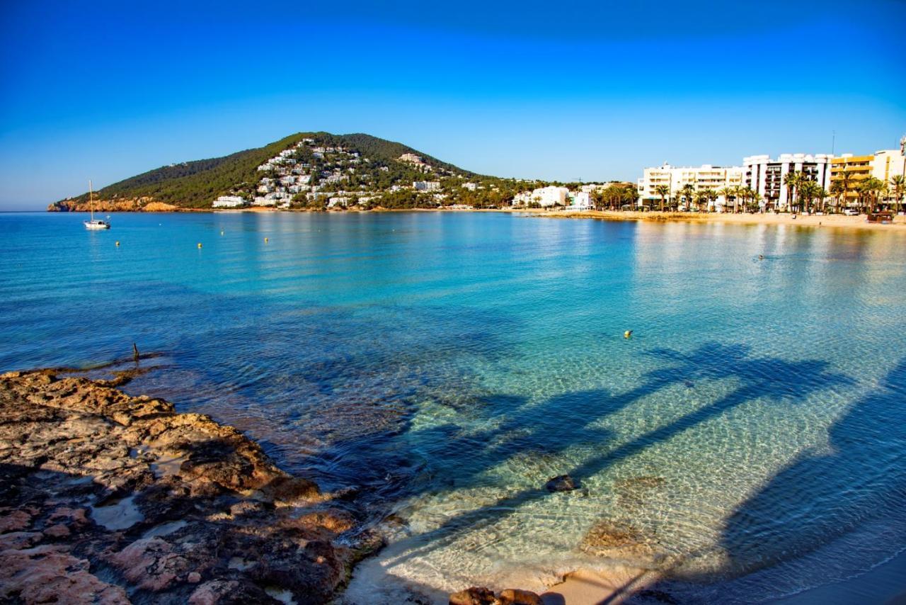 Hostal Y Apartamentos Santa Eulalia 산타 에우랄리아 데 리오 외부 사진