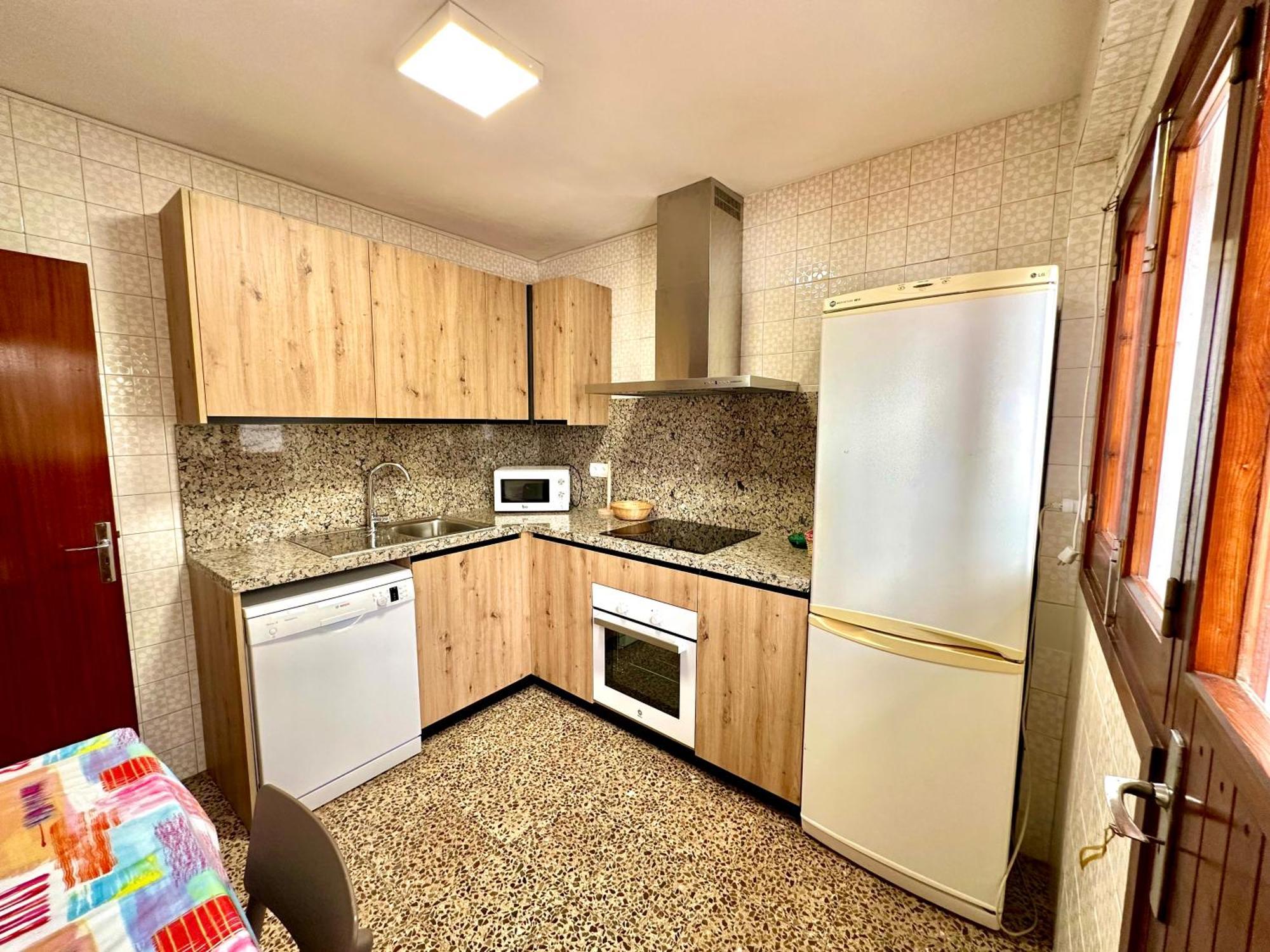 Hostal Y Apartamentos Santa Eulalia 산타 에우랄리아 데 리오 외부 사진